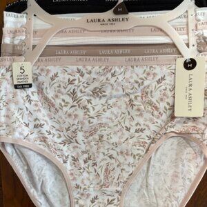 NWT Laura Ashley briefs, size medium, 5-pack